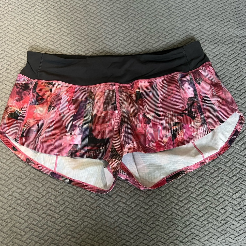 Lululemon Speed Up Shorts 2.5